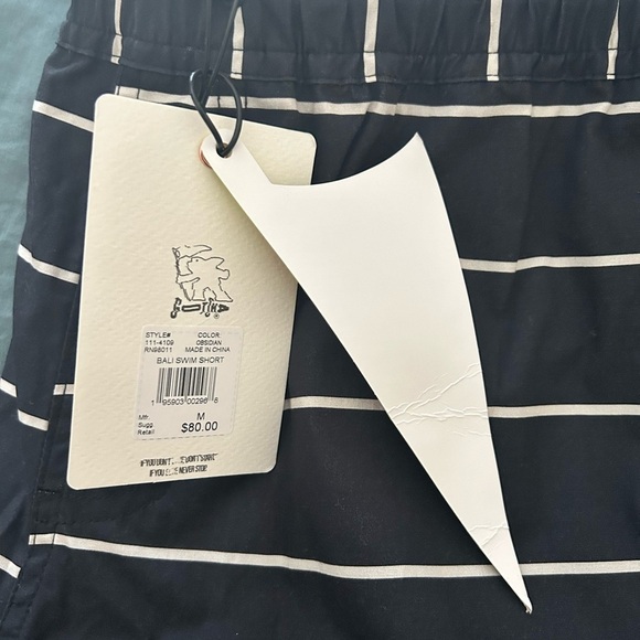 Gotcha Men’s Black/White‎ Stripe Bali Swim Short Size M $80 retail NWT - Picture 3 of 3